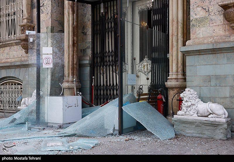 الأضرار في قصر سعد آباد. (مواقع التواصل)