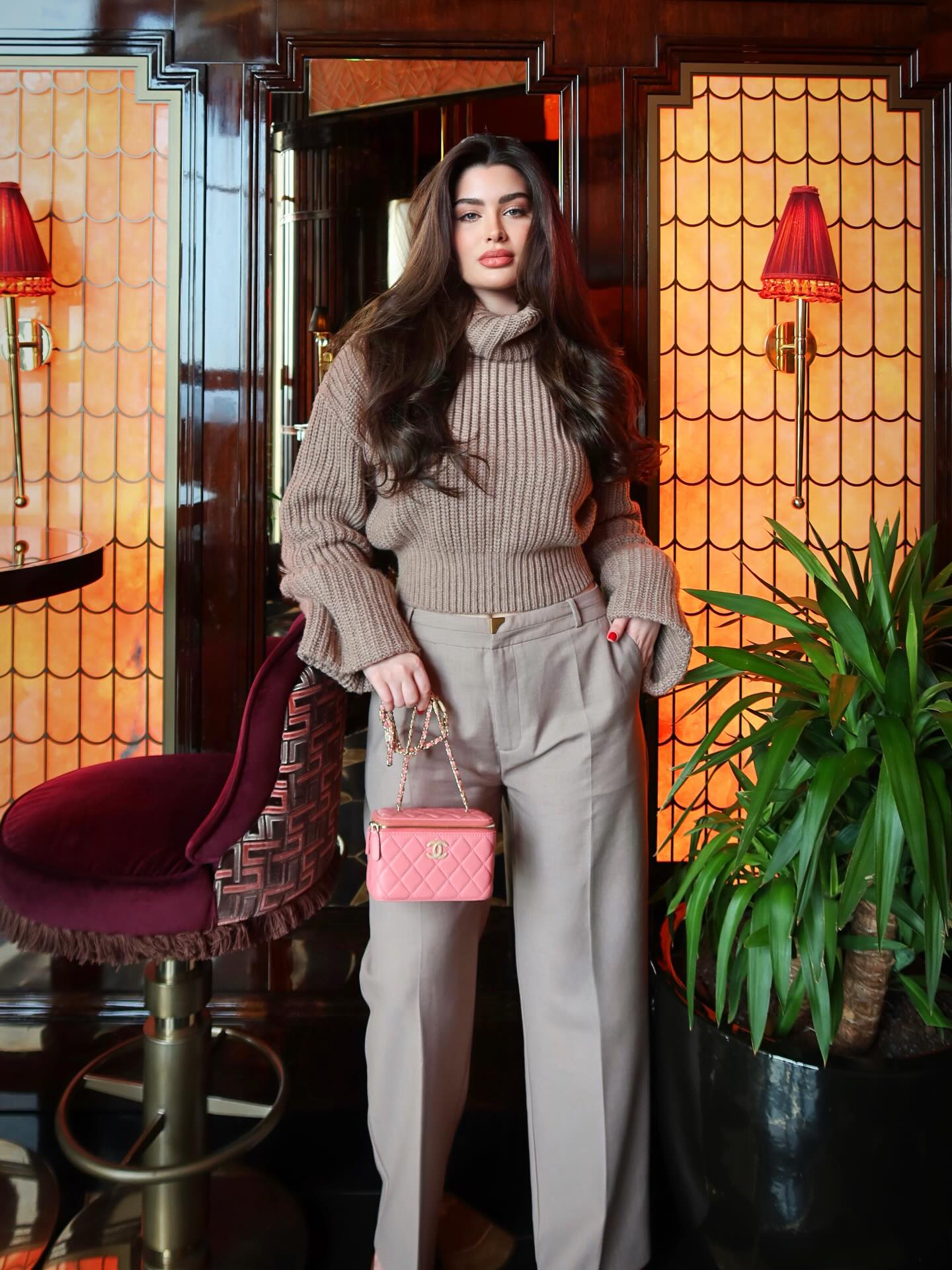 روان بن الحسين بالكاجوال الأنيق (إنستغرام)