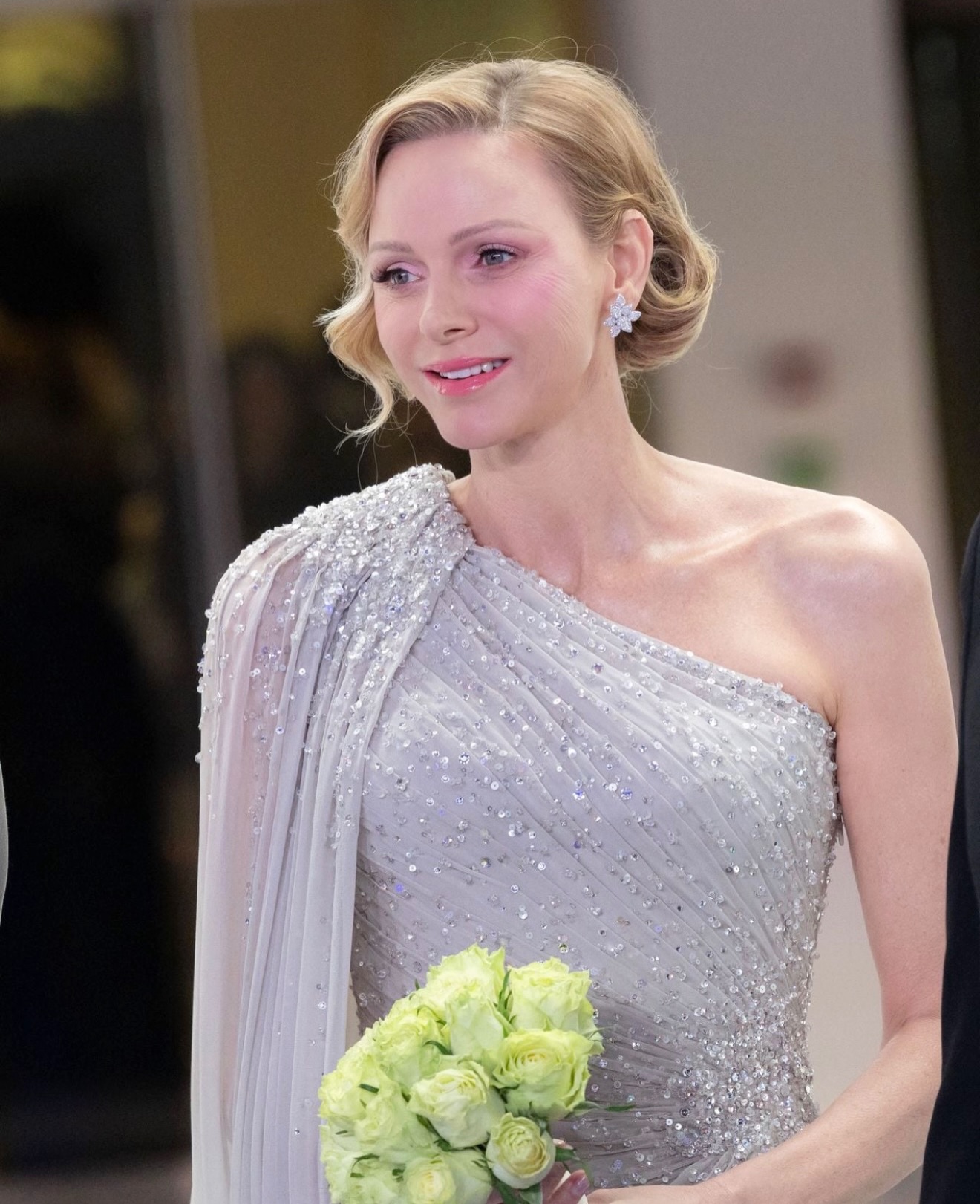 الأميرة شارلين بتصميم إيلي صعب (إنستغرام)