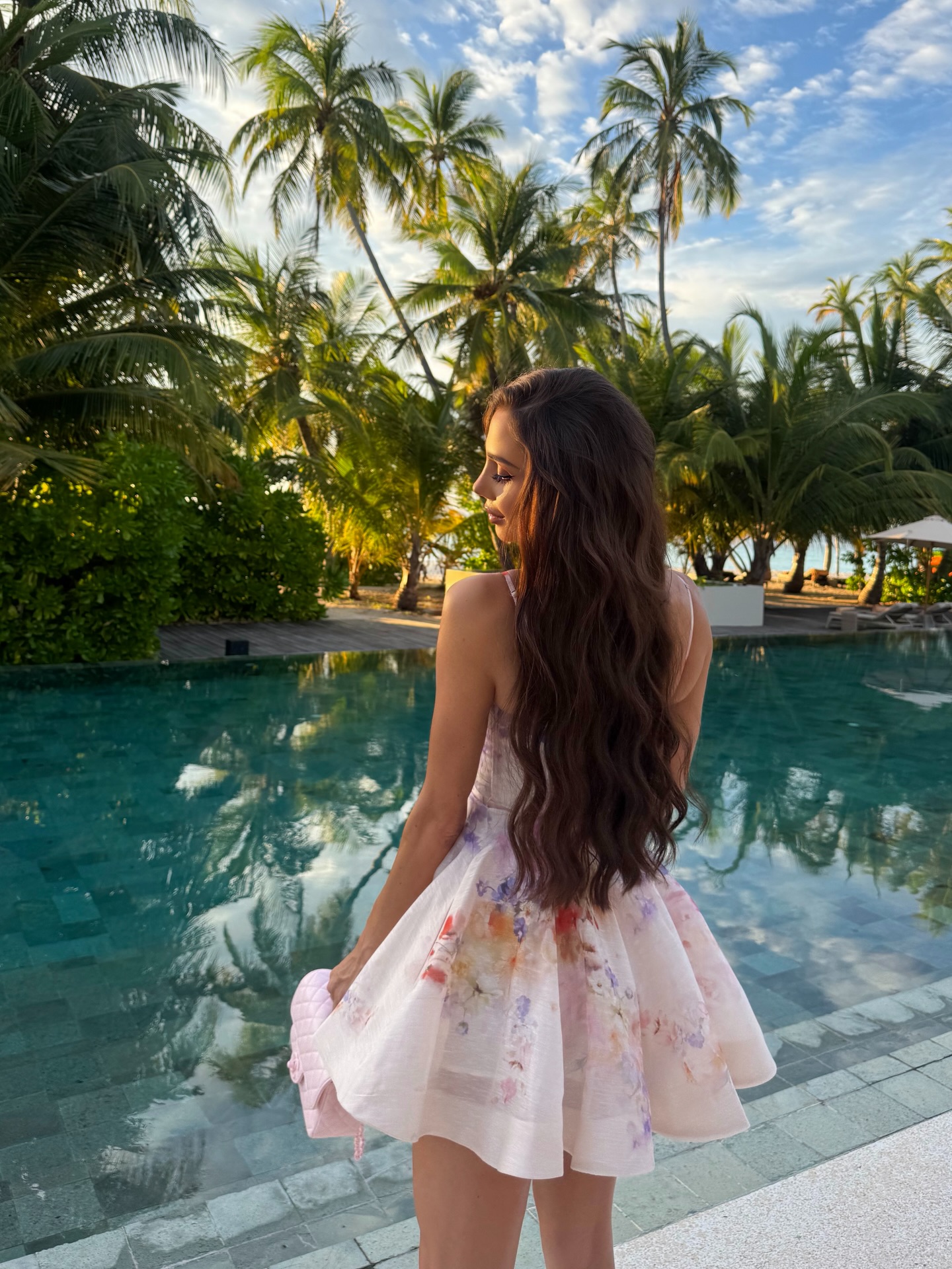 لجين عضاضة بتصميم زيمرمان (إنستغرام)