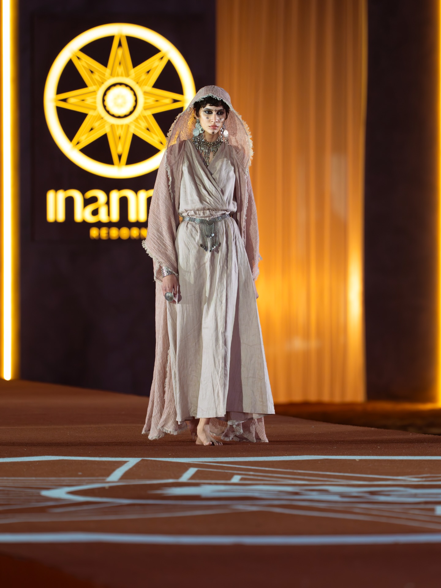 من عرض إنانا في صحراء مليحة (إنستغرام)