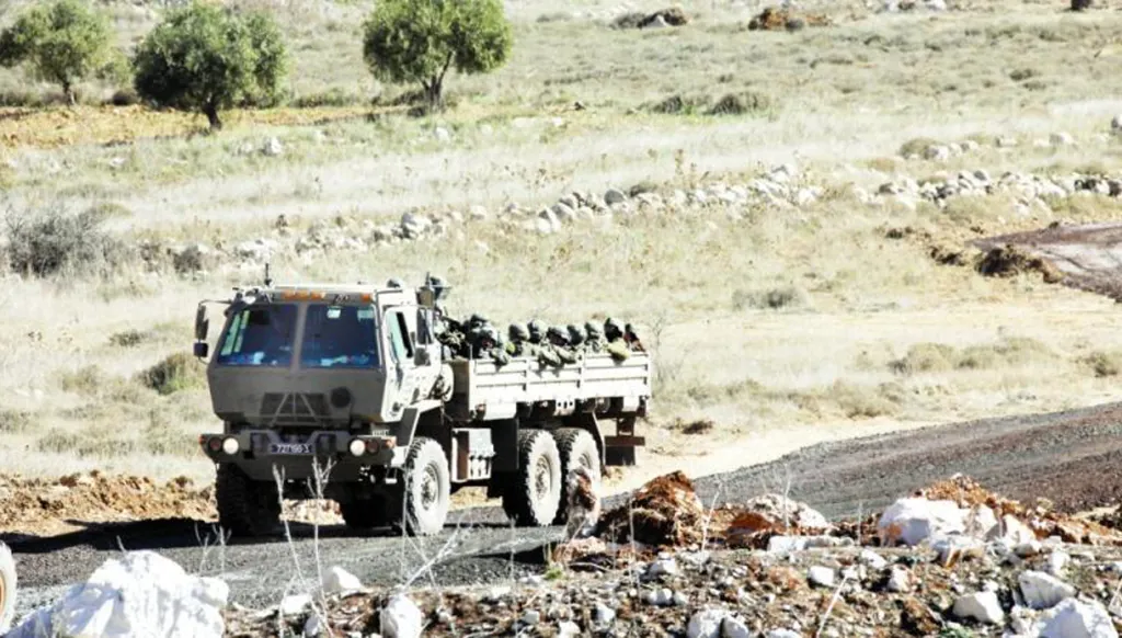 تحركات إسرائيلية في القنيطرة... تدمير موقع عسكري وشق طريق غربي درعا