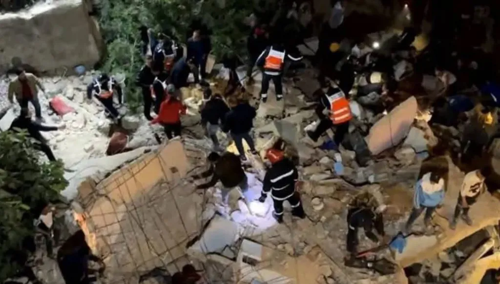 المغرب... مقتل 9 أشخاص في انهيار مبنى سكني