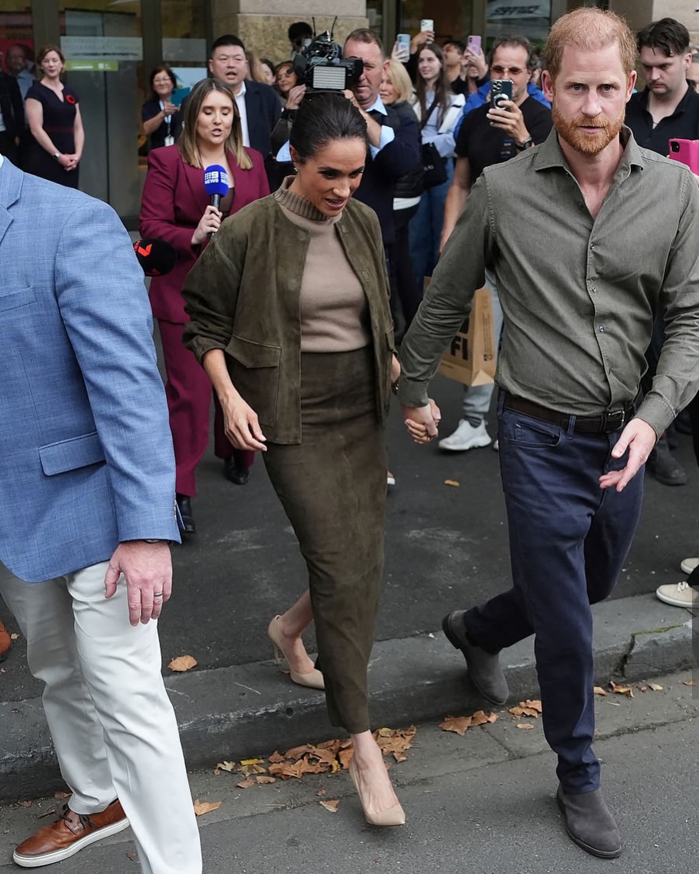 الأمير هاري وميغان ماركل في زيارتهما لمتحف الفنون الوطني للمحاربين الأستراليين القدامى (إنستغرام)