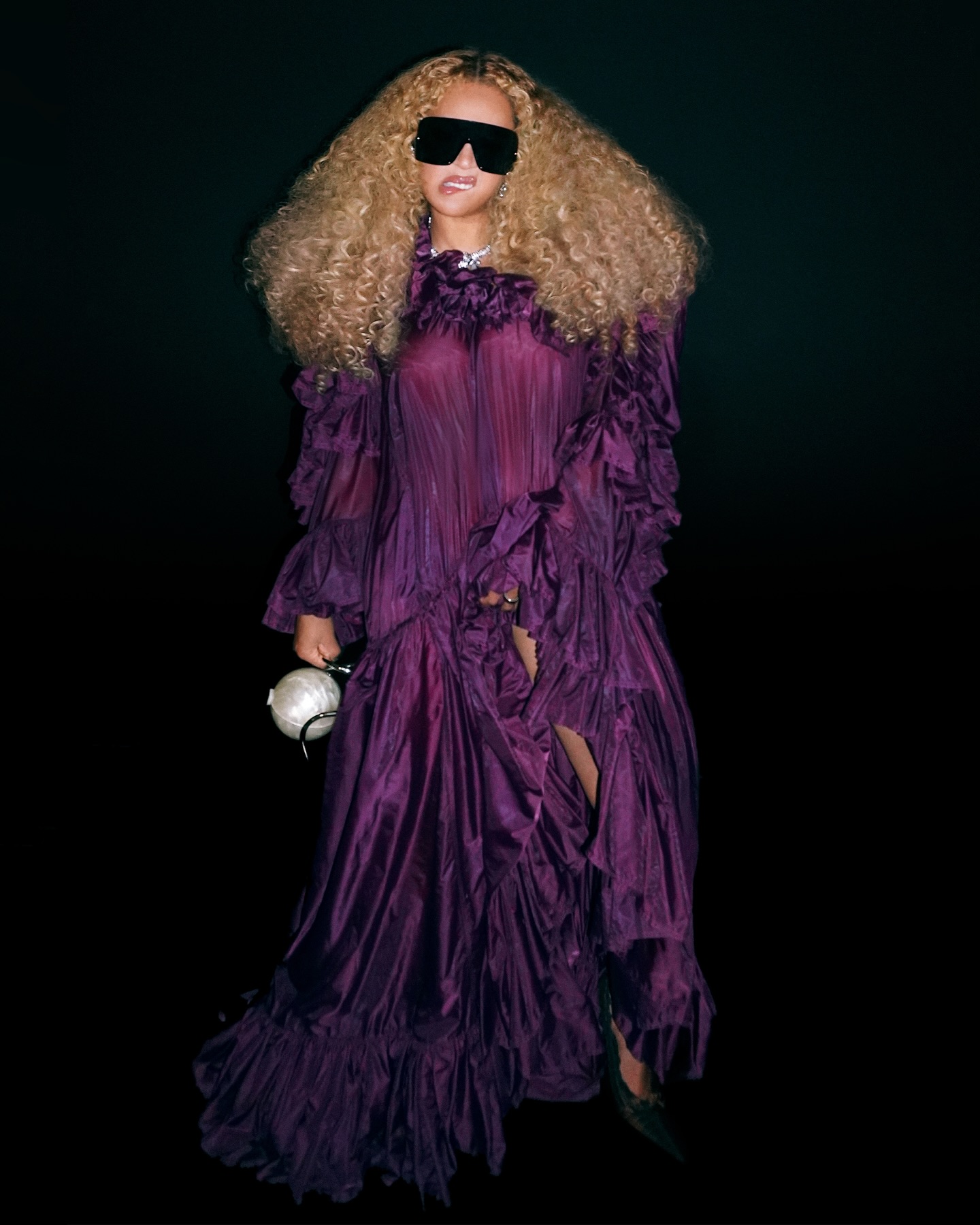 صورة تُظهر بيونسيه تحمل حقيبة كالت غايا (إنستغرام)