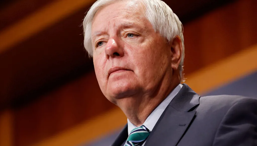 "لقاء قصير جداً" بين غراهام وقائد الجيش اللبناني... ما الذي جرى؟