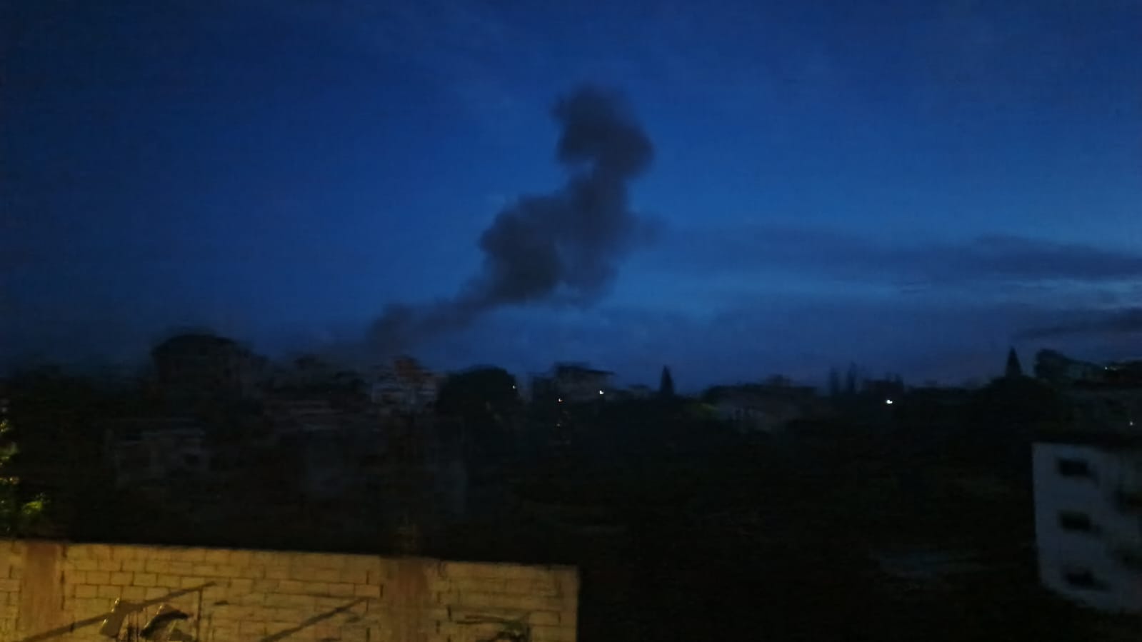 غارة إسرائيلية على معركة (إكس).