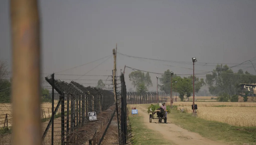 23 قتيلاً في غارة جوية في منطقة باكستانية حدودية