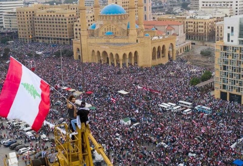 مشاركون في ثورة 17 تشرين (أرشيف)