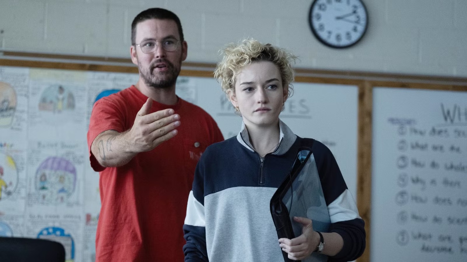 جوليا غارنر في “ويبنز“. (وارنر براذرز)