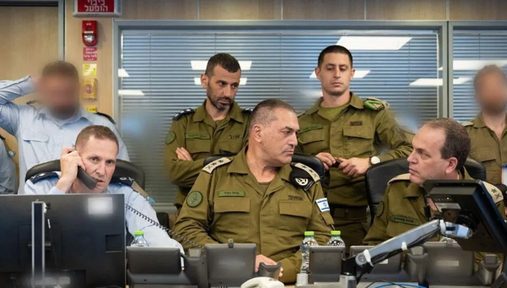 رصاصة "محشوة، جاهزة، ومكبوتة"... هل يطلقها رئيس الأركان الإسرائيلي؟ متى؟ وكيف؟  ﻿