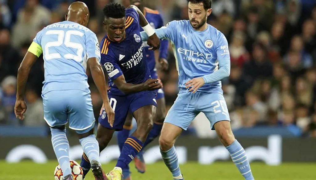 قائد مانشستر سيتي السابق يعلن نهاية مسيرته بعد أكثر من 20 عاماً في الملاعب