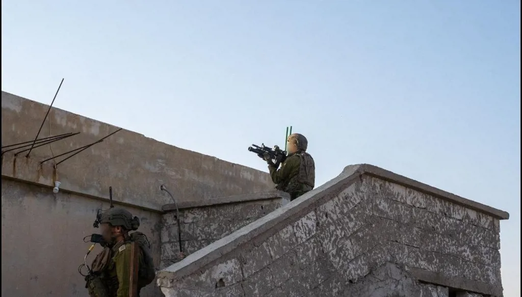 إسرائيل تُعلن تنفيذ عمليات "استباقية" في جنوب سوريا (صور)