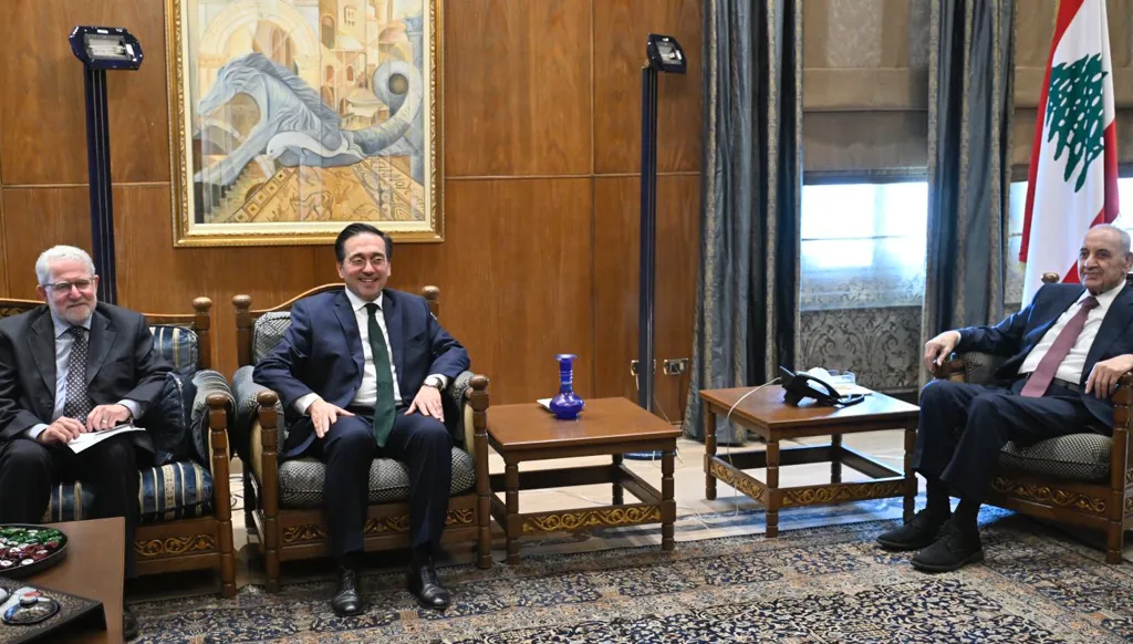 وزير خارجية إسبانيا في عين التينة للقاء بري (صور)