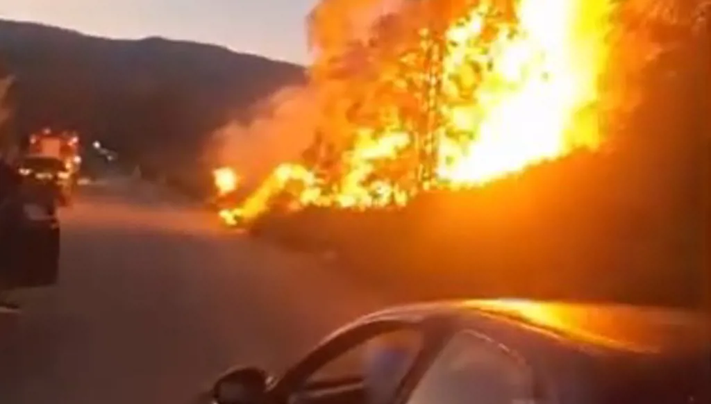 بالفيديو - السيطرة على حريق كبير في شتورة خلف مباني وزارة الزراعة