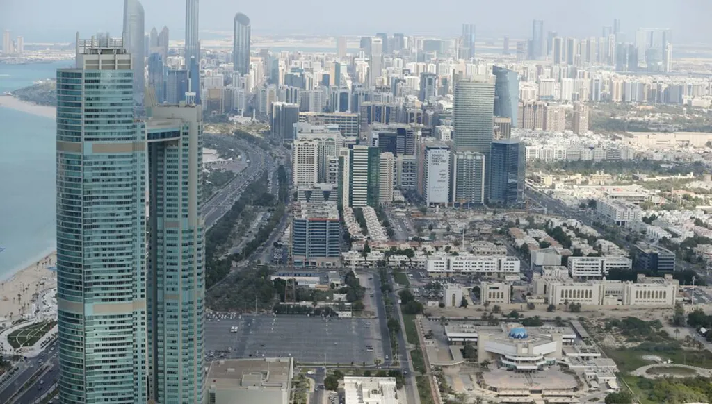الإمارات.. 38 اتفاقية شراكة اقتصادية شاملة وسط قفزة قياسية للتجارة غير النفطية