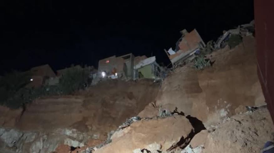 انهيار صخري في وهران (وكالات)