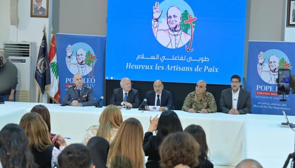 5 عند الخامسة: 21 طلقة تستقبل البابا وسابقة أولى في تاريخ لبنان... مظاهرات ضد الشرع وإيران تفقد السيطرة