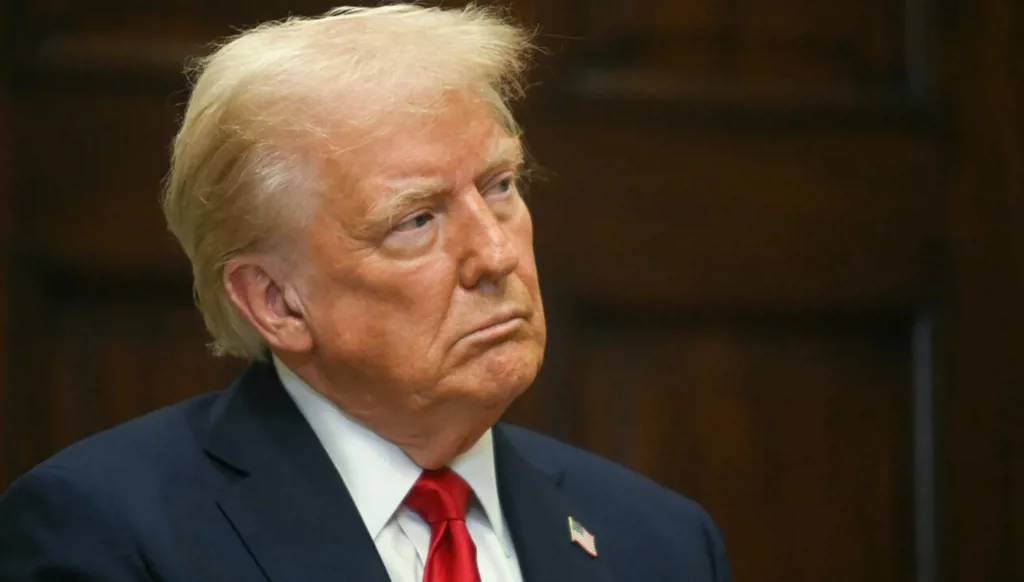 وسط استمرار احتجاجات مؤيدة للهجرة... ترامب يدعو لاعتقال حاكم كاليفورنيا