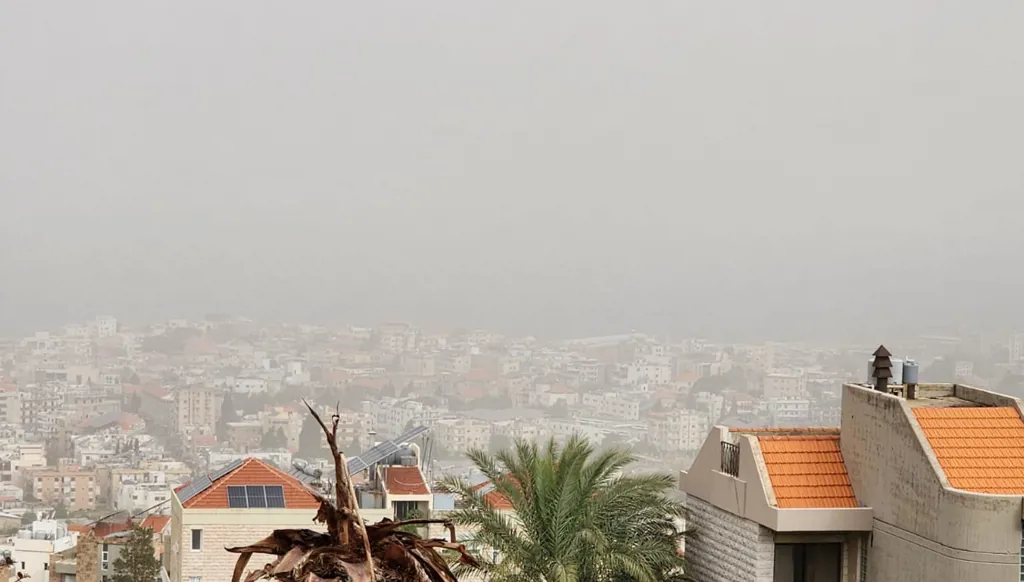 أجواء عابقة ومغبرة وتقلبات جوية في لبنان... ماذا عن طقس الأيام المقبلة؟