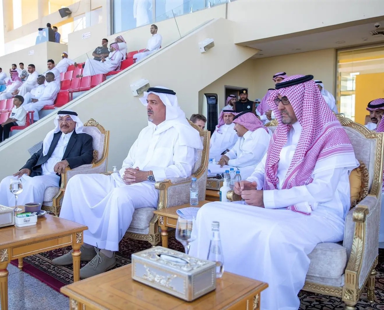 كبار الحضور في موسم سباقات الطائف. (واس)