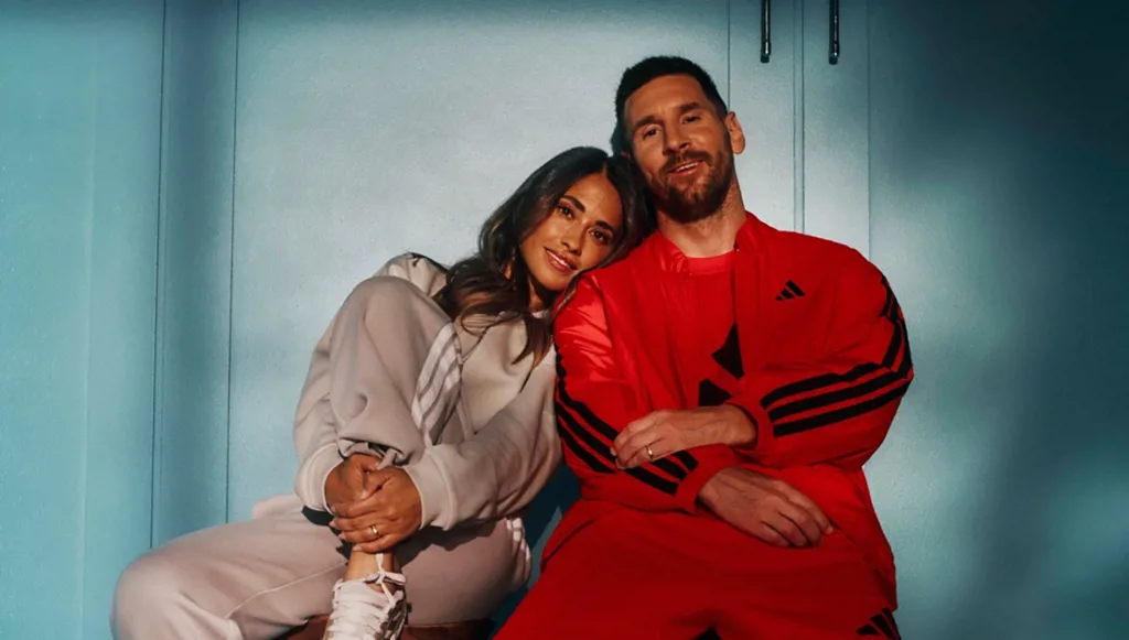 "السرّ خلف الحظر"... فنانة أرجنتينية تهاجم صورة ميسي المثالية