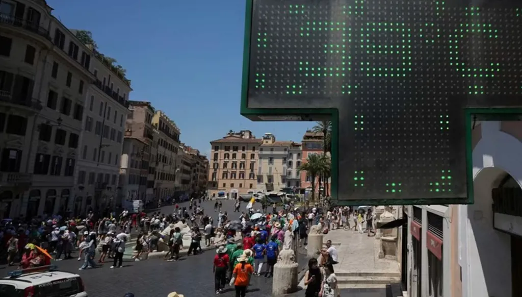 شملت 12 مدينة... علماء: موجة الحر في أوروبا أودت بحياة 2300 شخص