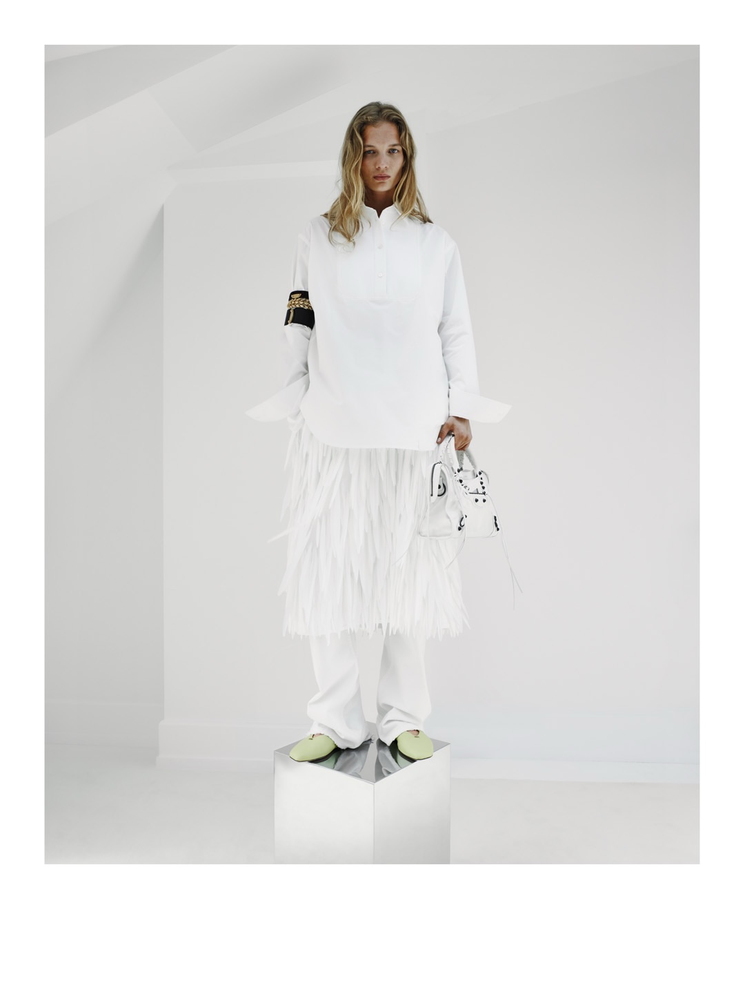 مجموعة Unsized Resort 2027 من بالنسياغا (إنستغرام)