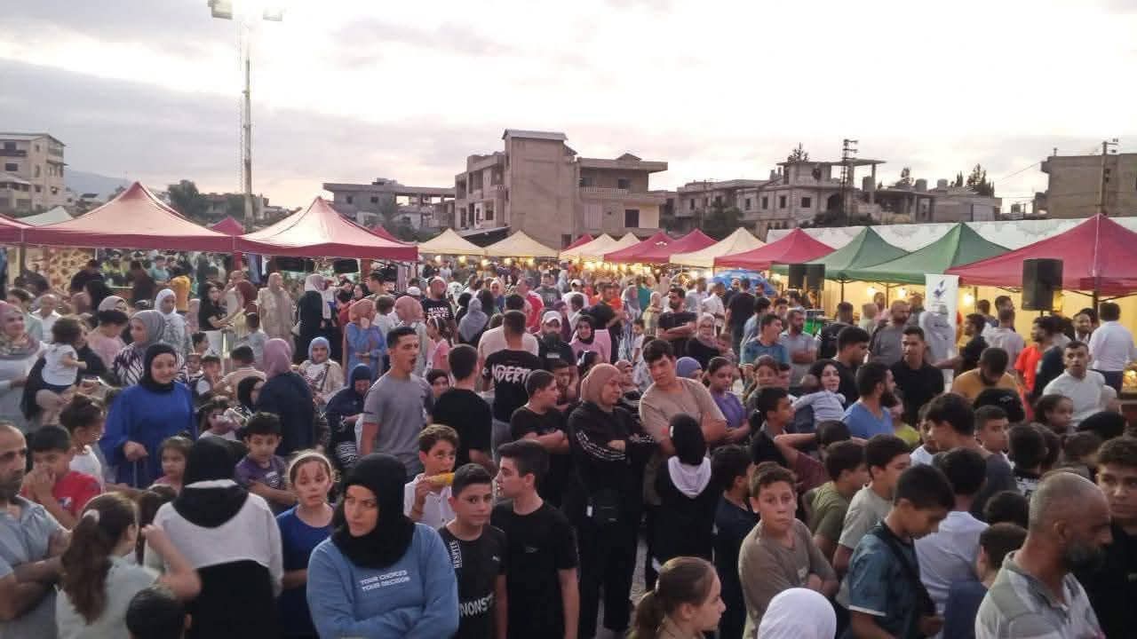 حشد في الافتتاح. (ميشال حلاق)