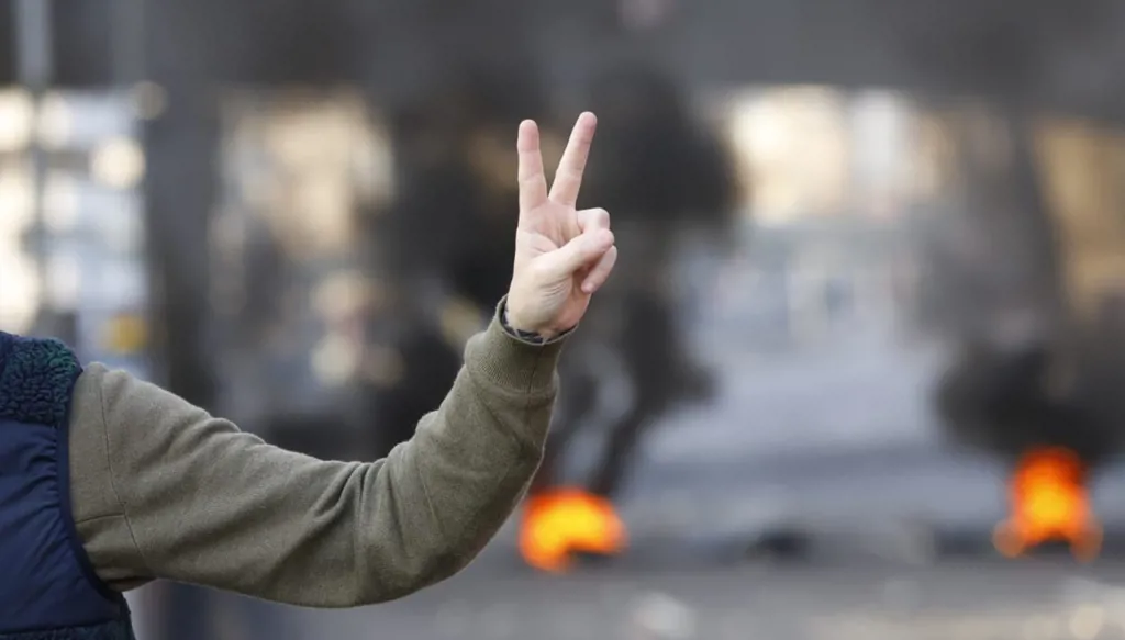 "يا ملك النصر…"!