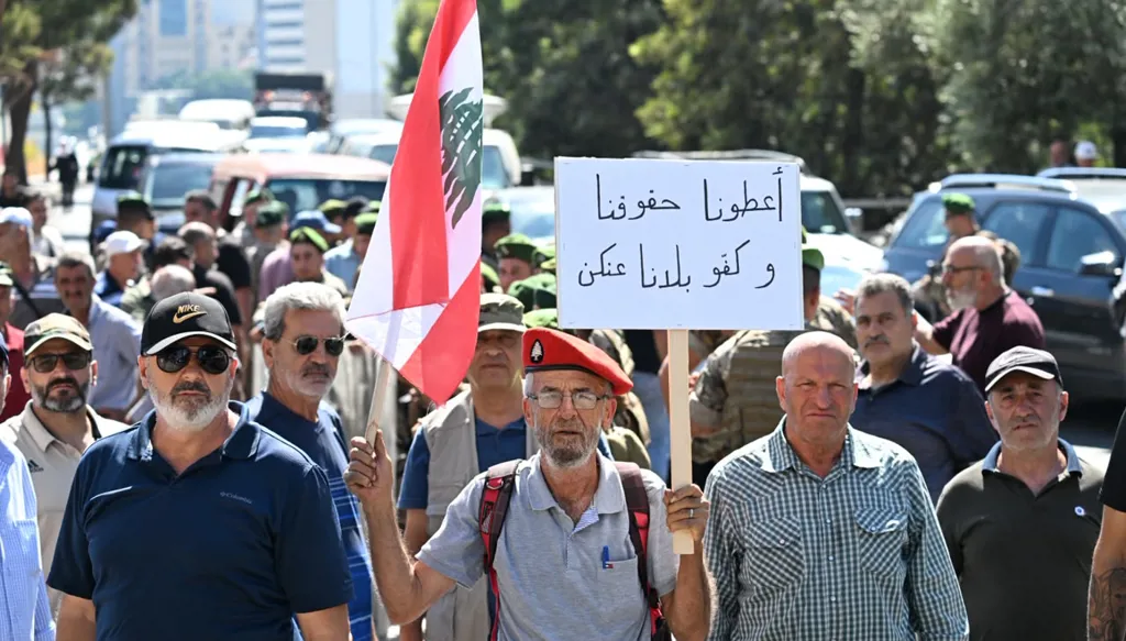 يوم تصعيدي للعسكريين المتقاعدين في لبنان... قطع طرق واحتجاجات على موازنة 2027