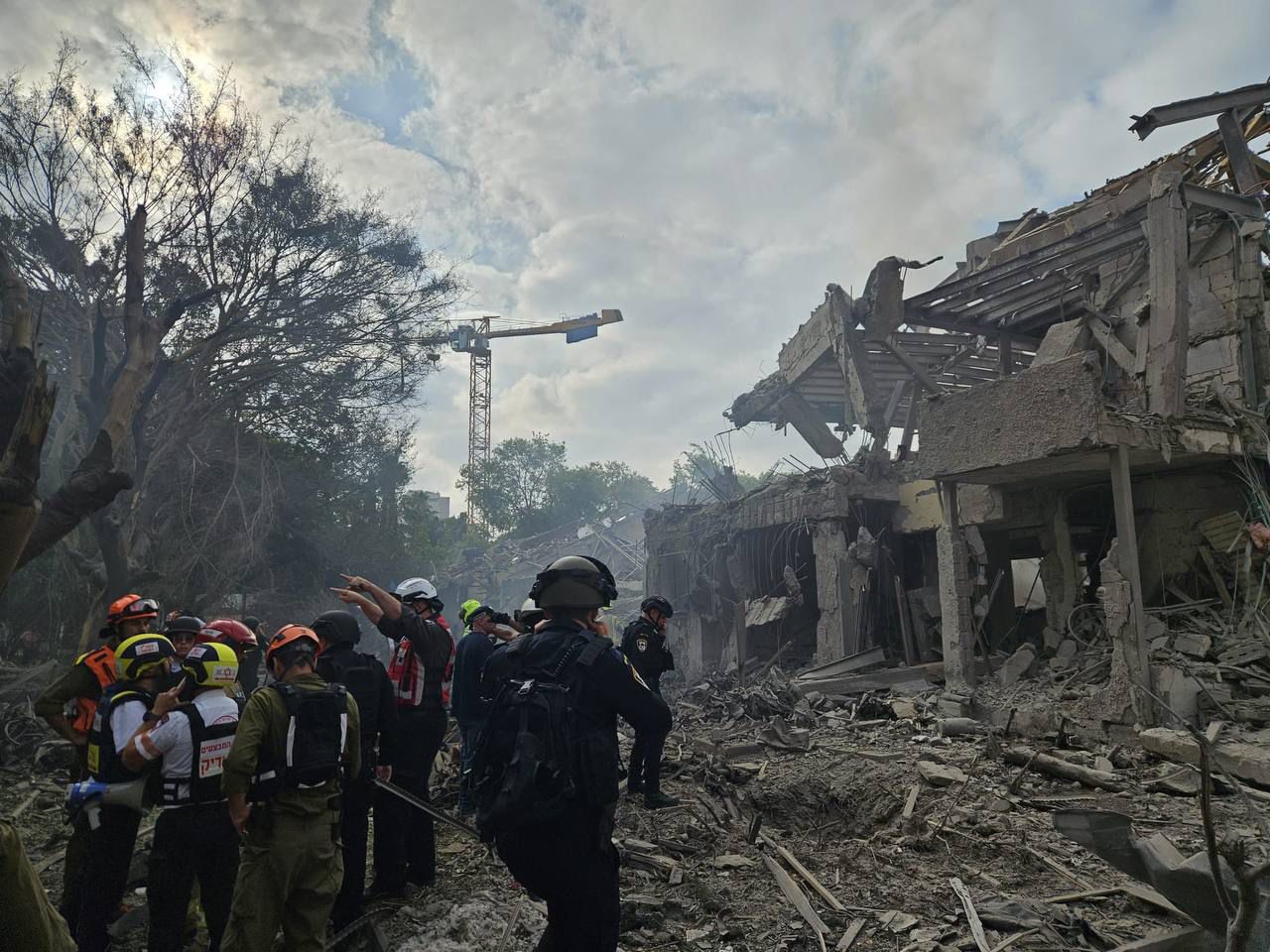 دمار وسط إسرائيل (إكس).