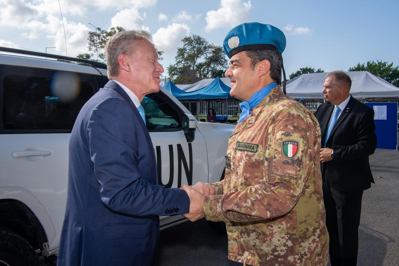 جولة تفقدية لرجي في الناقورة. (رسمي)