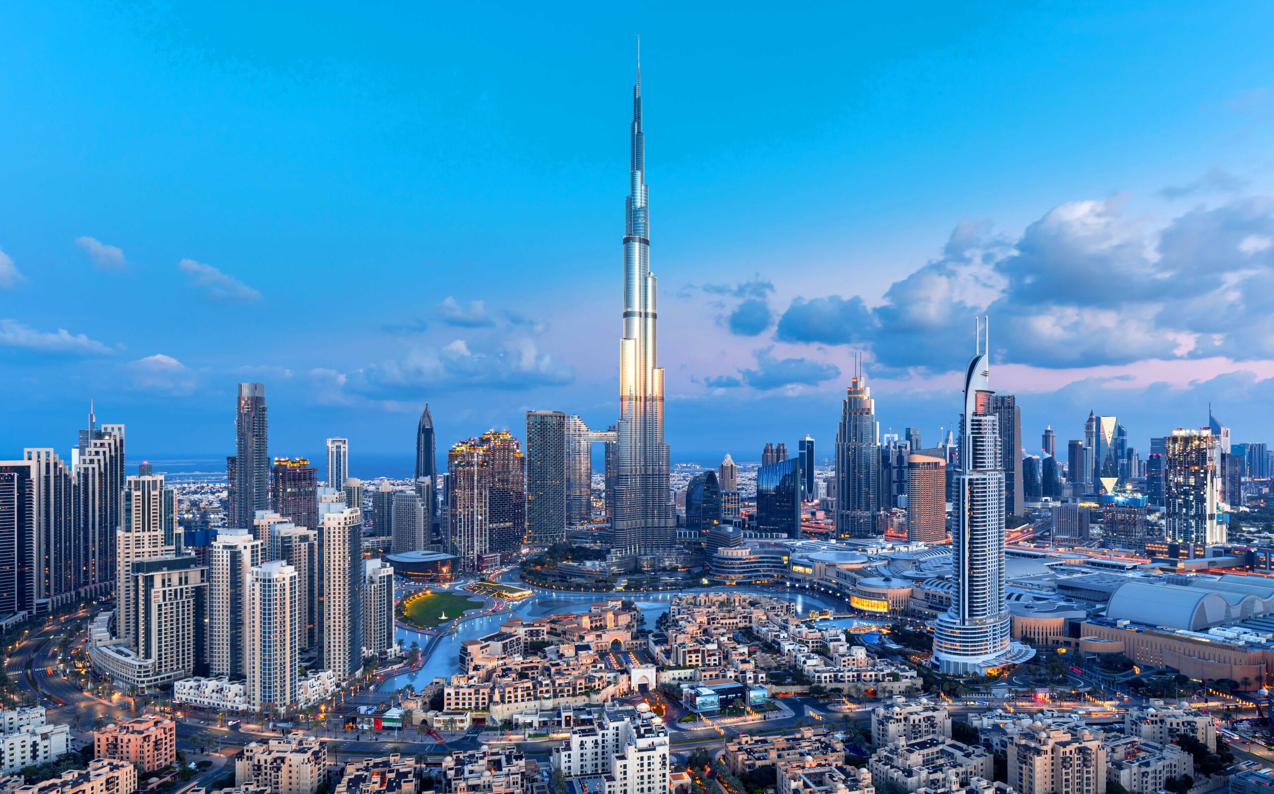 الإمارات.