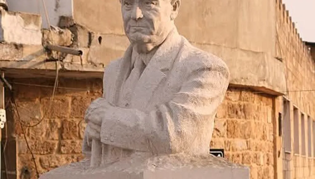 مارون عبود بين السُّخريةِ بوصفِها منهجاً نقديّاً والوَجْدانِ بوصفِهِ ذاكرةً وطنيّة