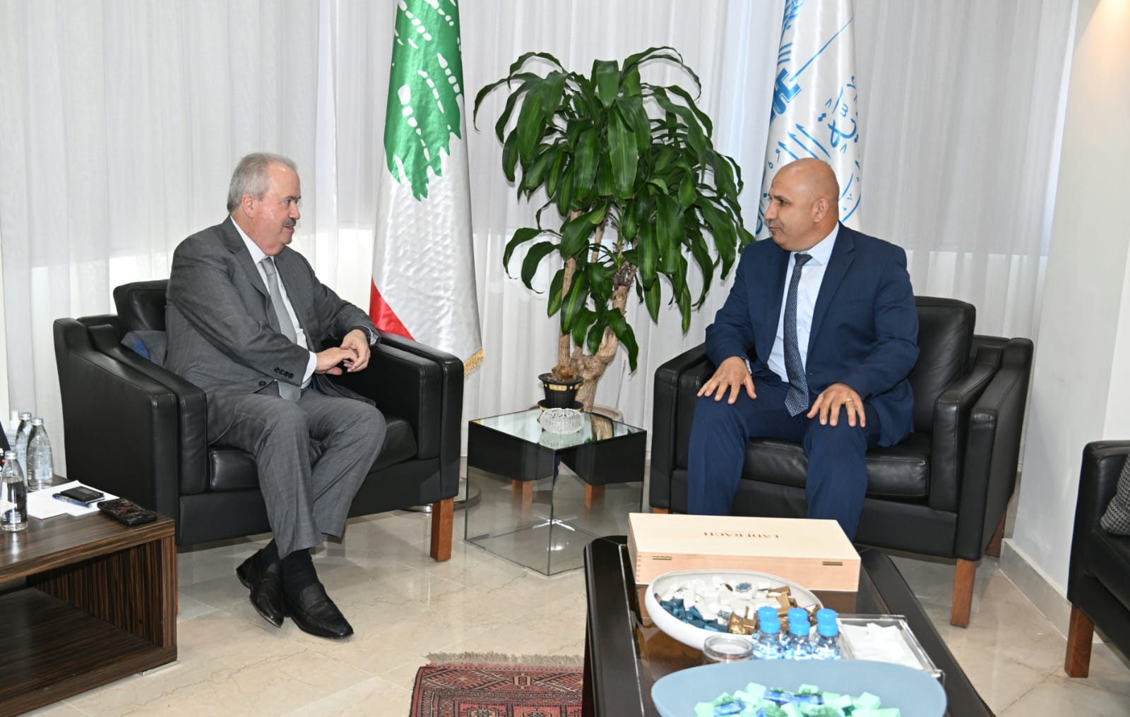 ياسين جابر وعماد خريش (وزارة المالية).