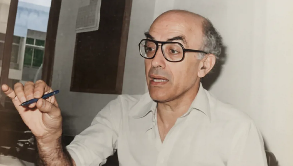 حوار لبريد السماء الافتراضي مع الشاعر اللبناني الكبير شوقي أبي شقرا: أخذتُ الأرضُ بين يديَّ من فندق الآلهة لتنام القيلولة