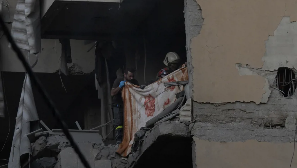 الشقة المستهدفة في الضاحية الجنوبية لبيروت (نبيل اسماعيل).