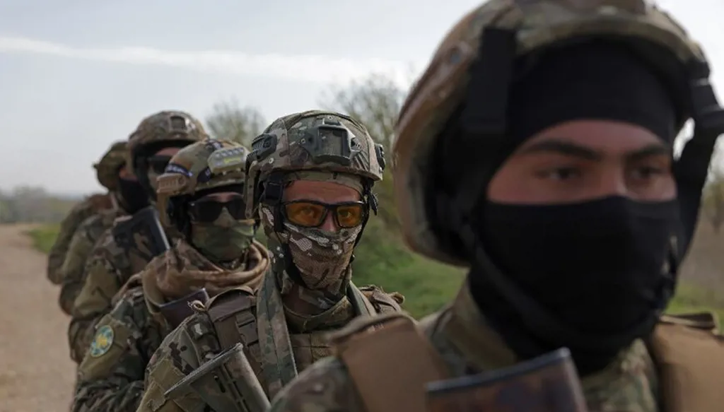 عناصر من الجيش السوري (أ ف ب)