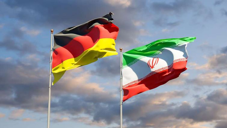 علما إيران وألمانيا (أرشيفية)