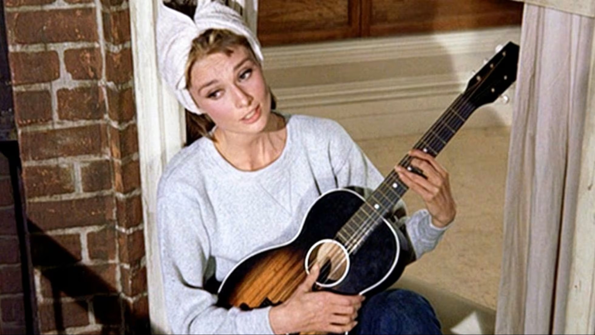 لحظة من مشهد الحفل في فيلم 