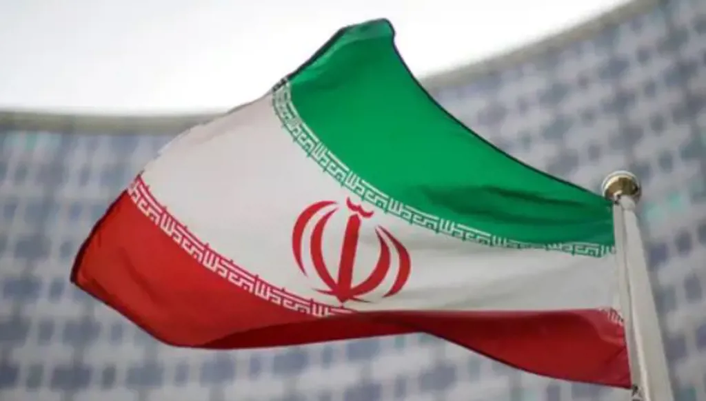 إيران: التهديد العسكري جزء من تكتيكات واشنطن… وأي هجوم سيقابَل برد قاسٍ