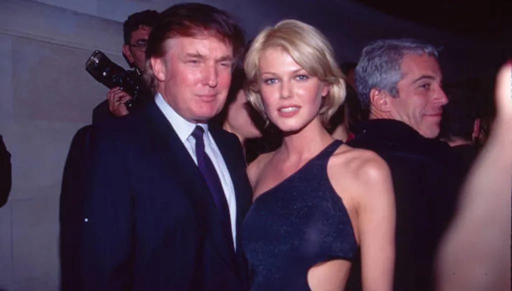 اختفاء 16 على الأقل من ملفات جيفري إبستين عن صفحة وزارة العدل الأميركية... ماذا تضمنت؟