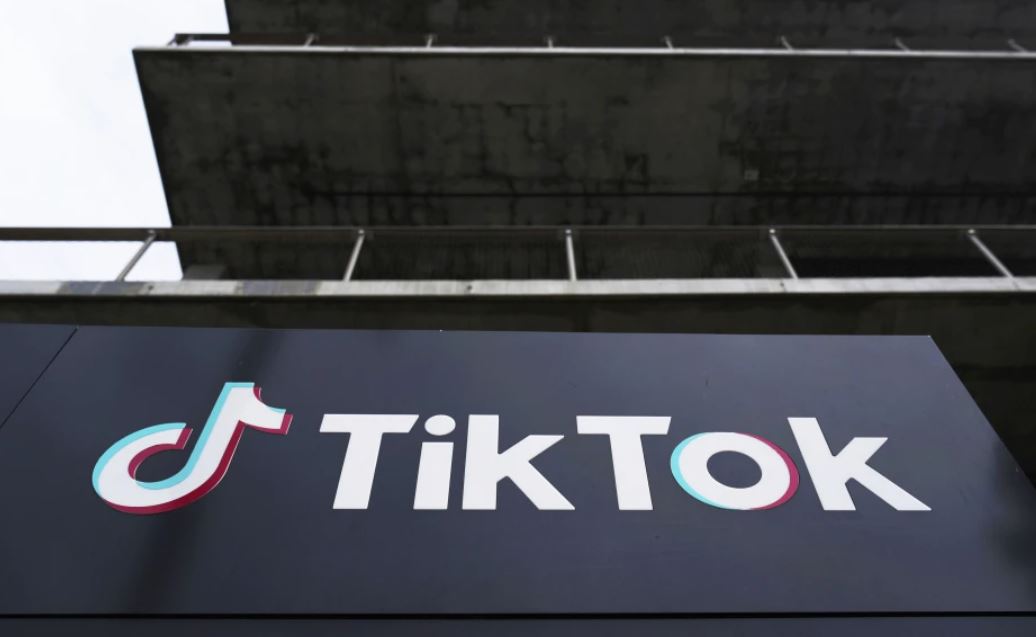 تيك توك (أ ب)