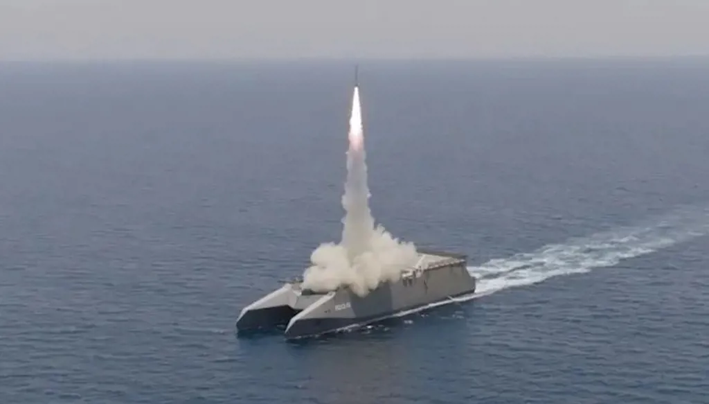 صواريخ صينية إلى إيران... بين الواقع والتمنّي