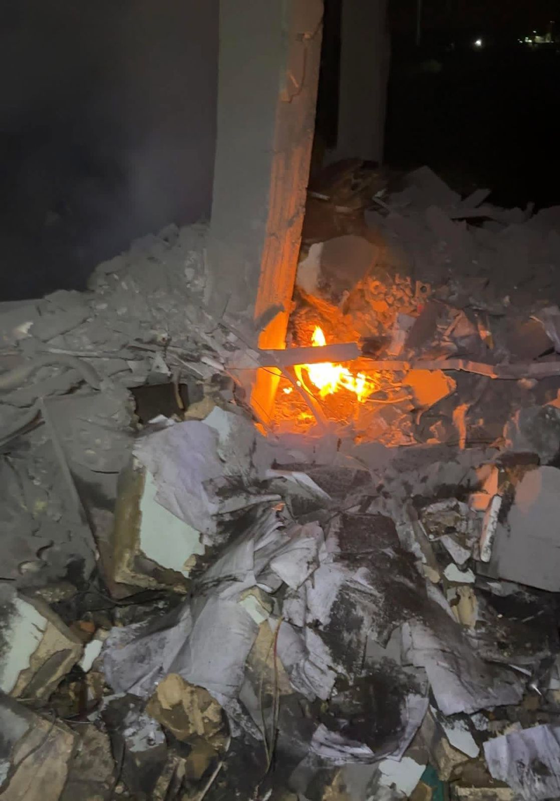 غارة إسرائيلية على برج قلاوية.