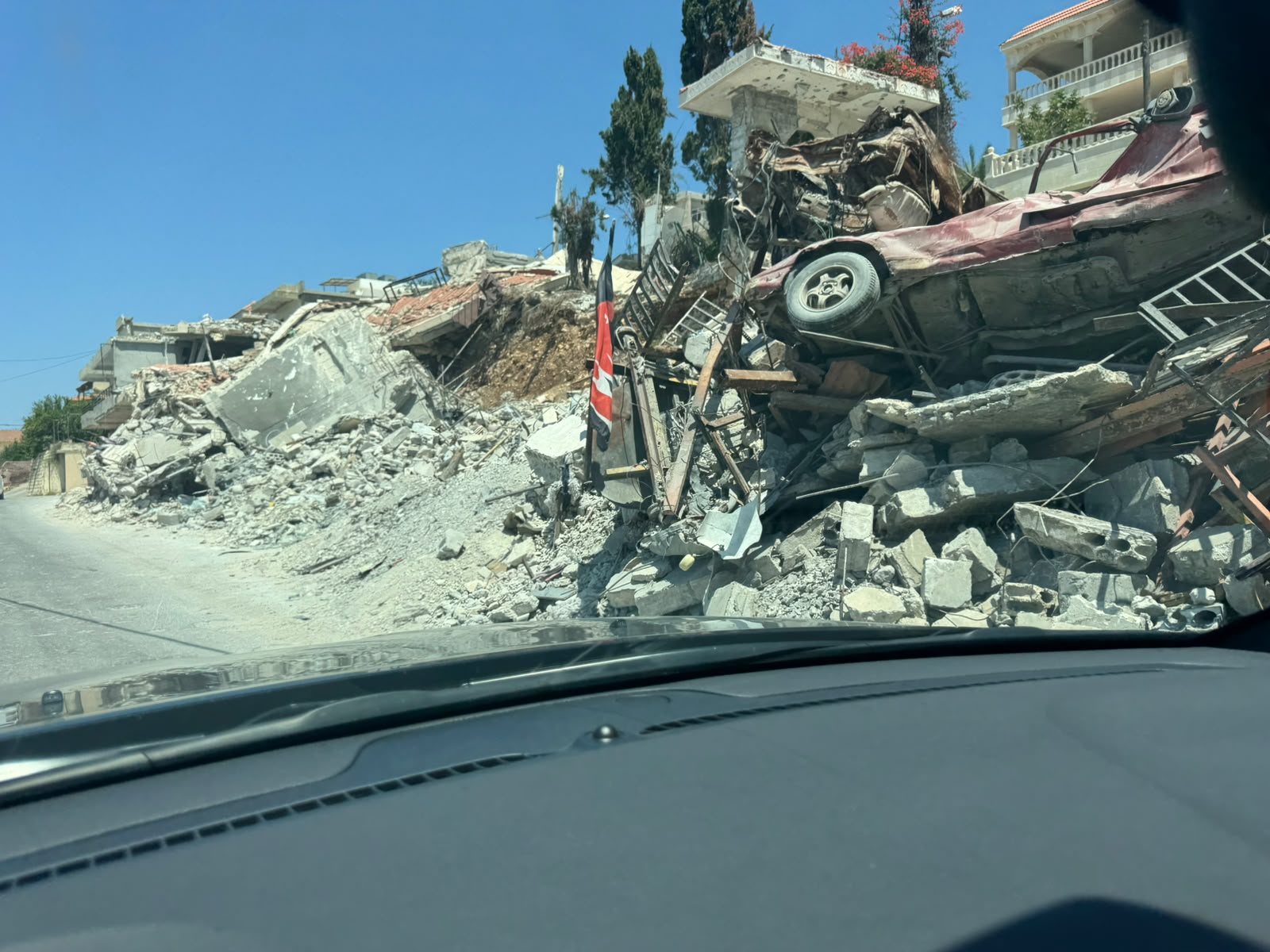 صورة نشرها النائب ملحم خلف.