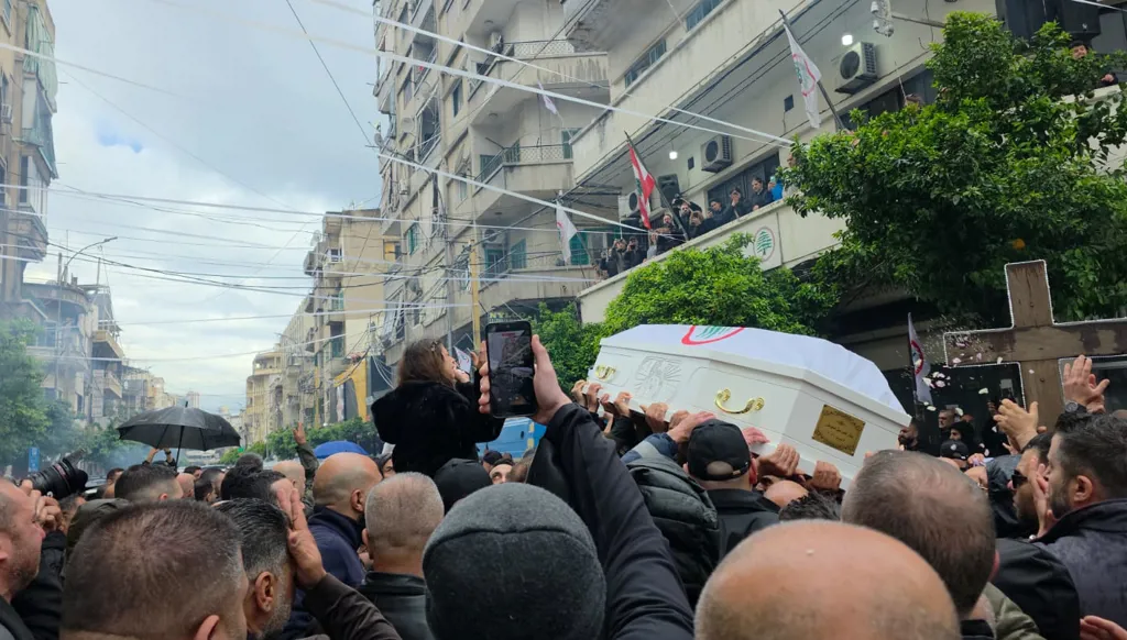 حين تفشل الدولة في حماية من آمنوا بها