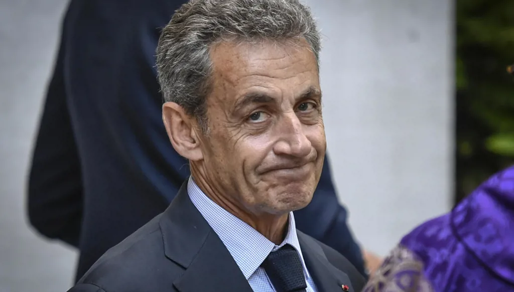 الحكم بالسجن 5 سنوات على ساركوزي في قضية التمويل الليبي