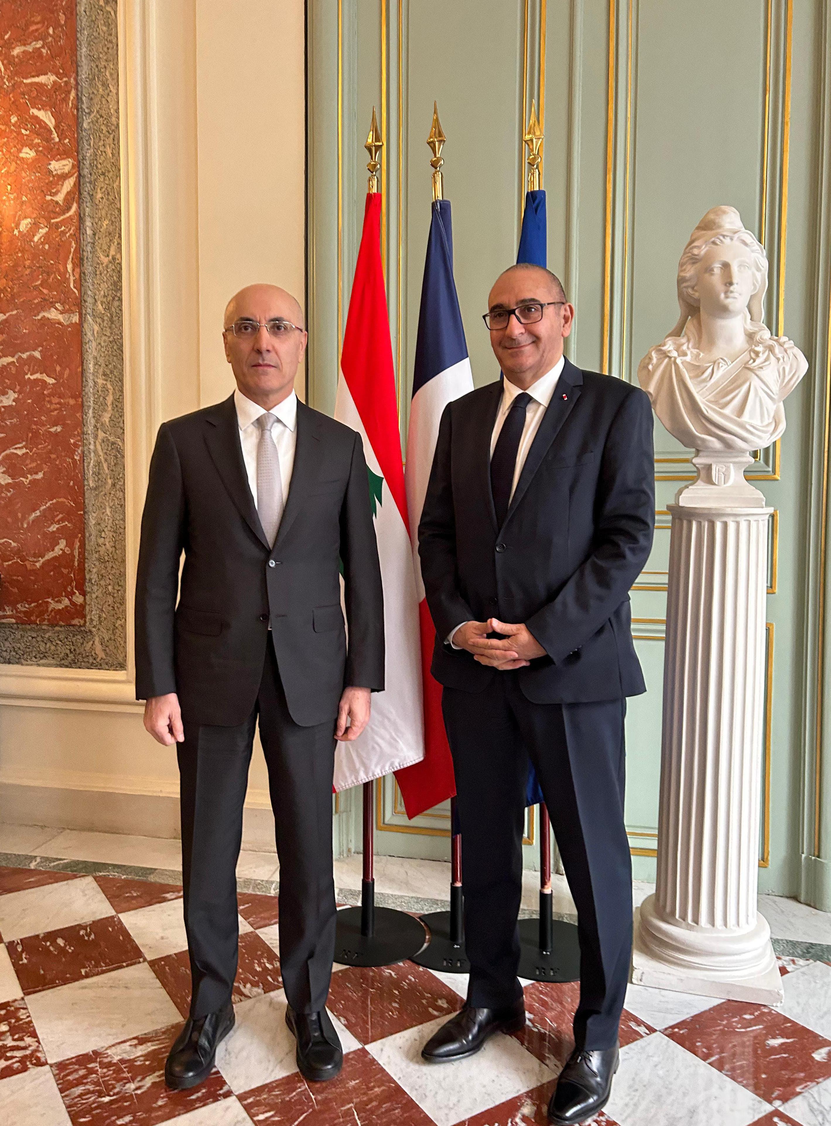 وزير الداخلية اللبناني ونظيره الفرنسي 